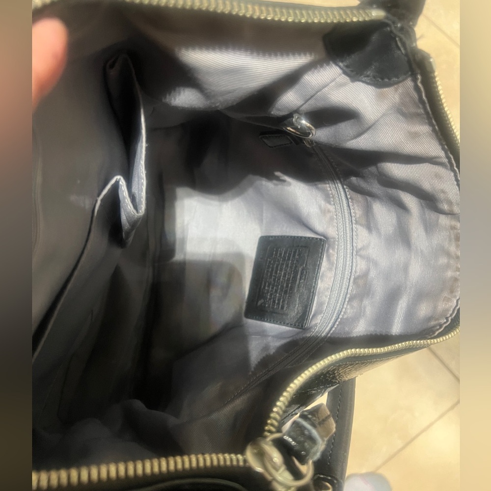COACH F13744 Hobo Bag circa 2010-2019 - Picture 5 of 7